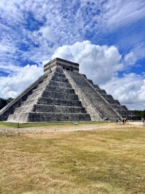 Chichen-Itza-pyramide-Kukulcan-image